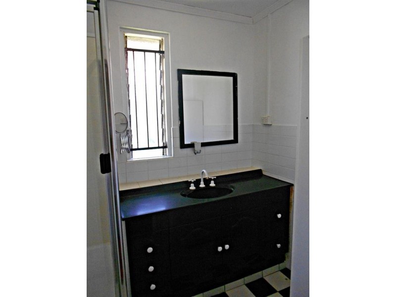 6 Maurice Street, Windsor QLD 4030