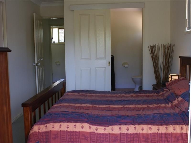 2/50 Brookfield Road, Kedron QLD 4031