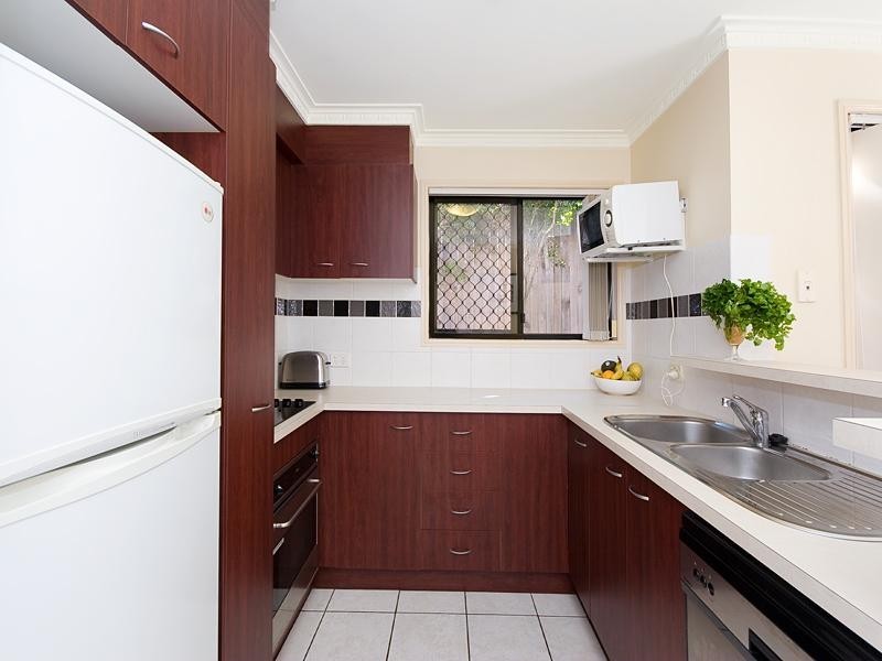 4/18 Fifth Avenue, Kedron QLD 4031