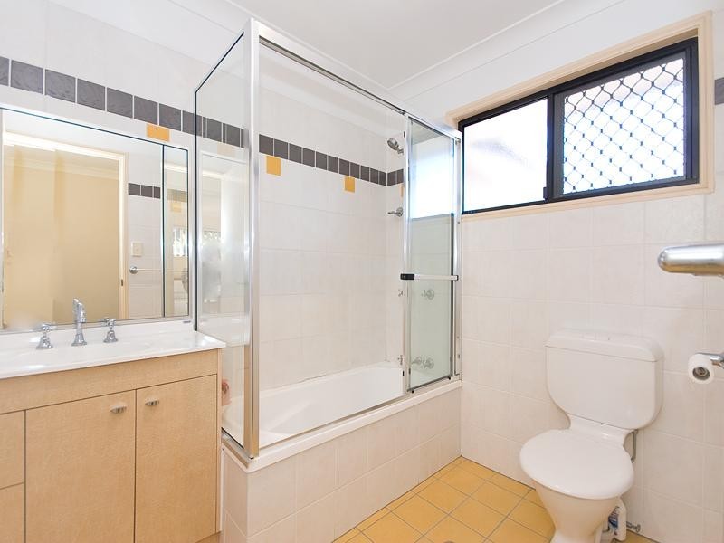 4/18 Fifth Avenue, Kedron QLD 4031