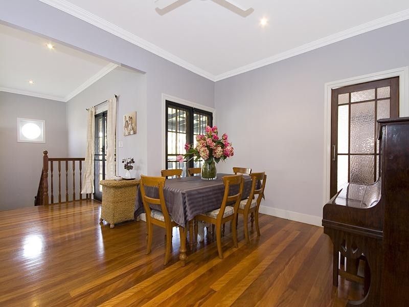 55 Eighth Avenue, Kedron QLD 4031