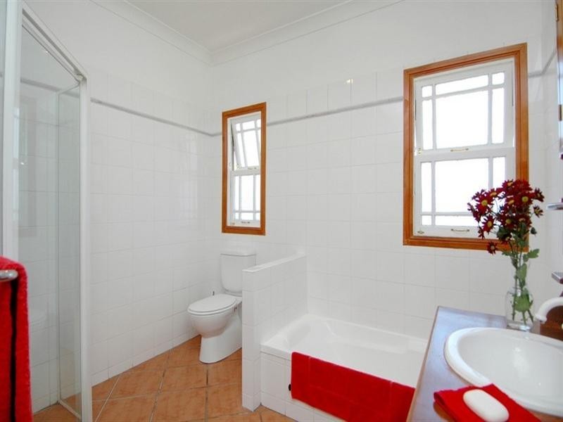 79 Felix Street, Wooloowin QLD 4030