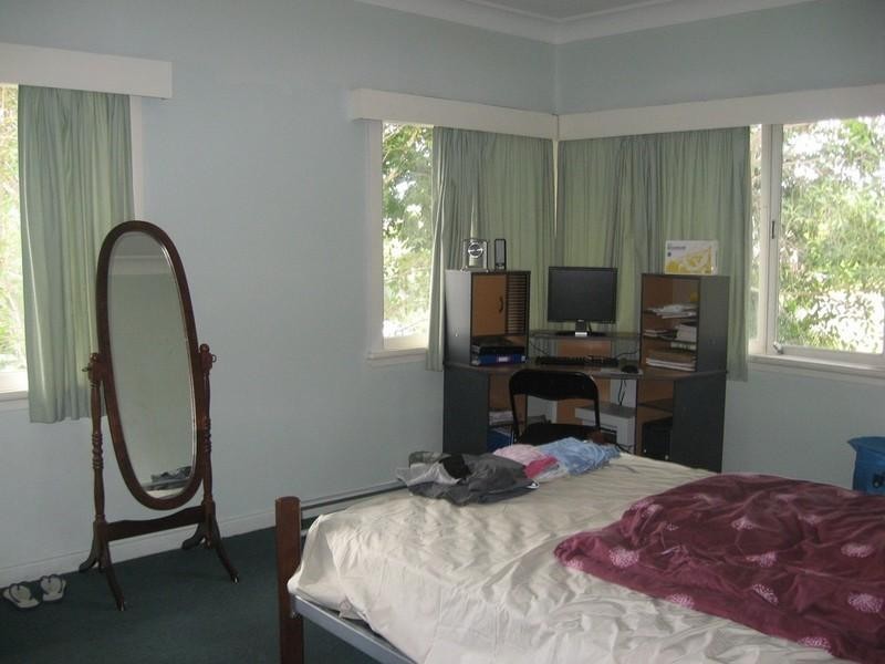 77 Legeyt Street, Windsor QLD 4030