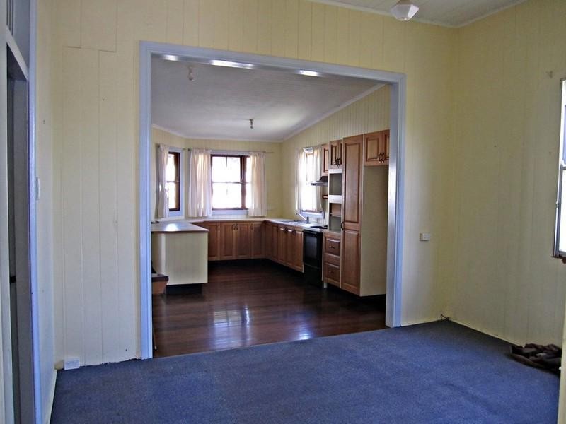 27 Campbell Street, Windsor QLD 4030