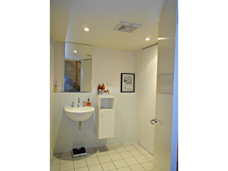 348/50 Macquarie Street, Newstead QLD 4006