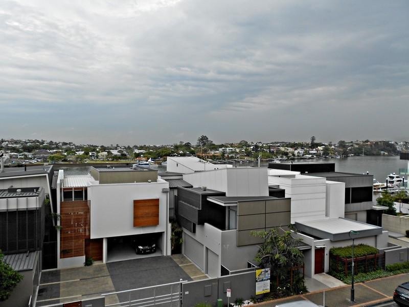 348/50 Macquarie Street, Newstead QLD 4006