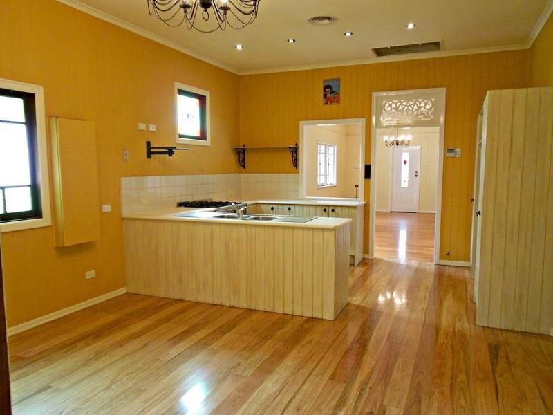 11 Rougham Street, Windsor QLD 4030