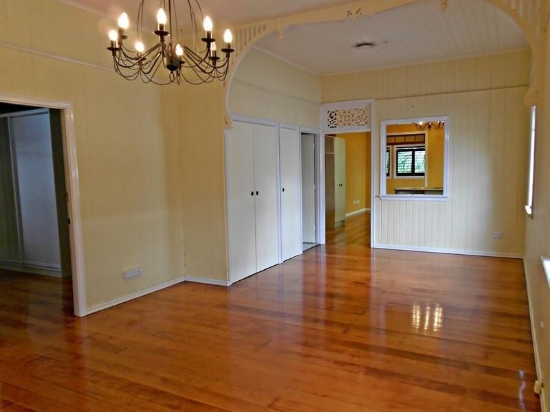 11 Rougham Street, Windsor QLD 4030