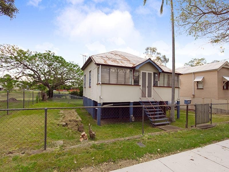 77 Swinburne Street, Lutwyche QLD 4030