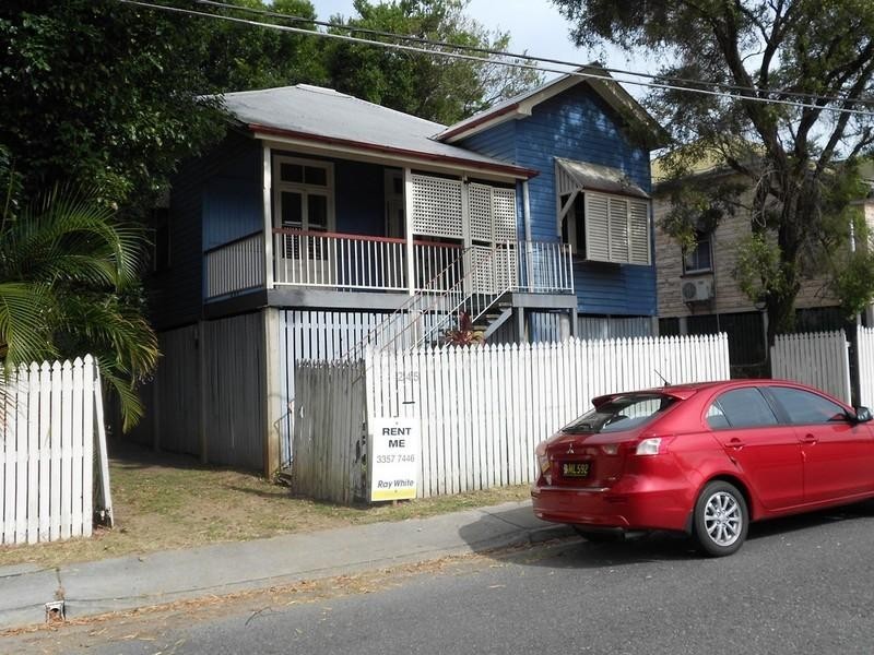 245 Hudson Road, Wooloowin QLD 4030