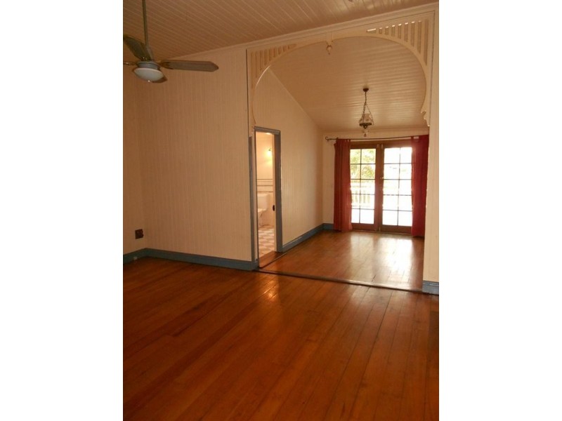 245 Hudson Road, Wooloowin QLD 4030
