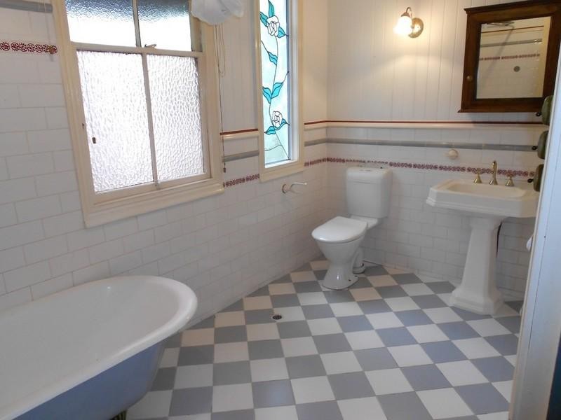 245 Hudson Road, Wooloowin QLD 4030