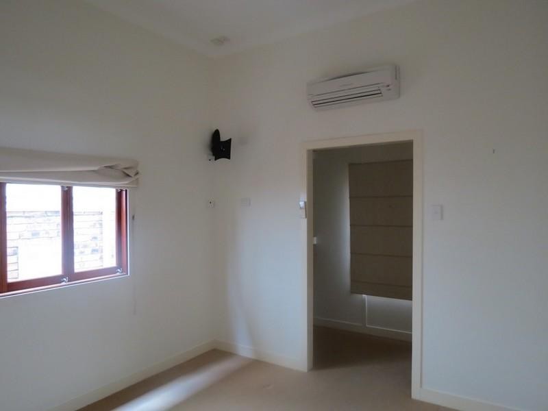 66 Stoneleigh Street, Albion QLD 4010