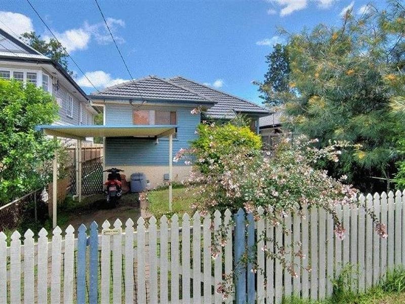 12 Allan Street, Kedron QLD 4031