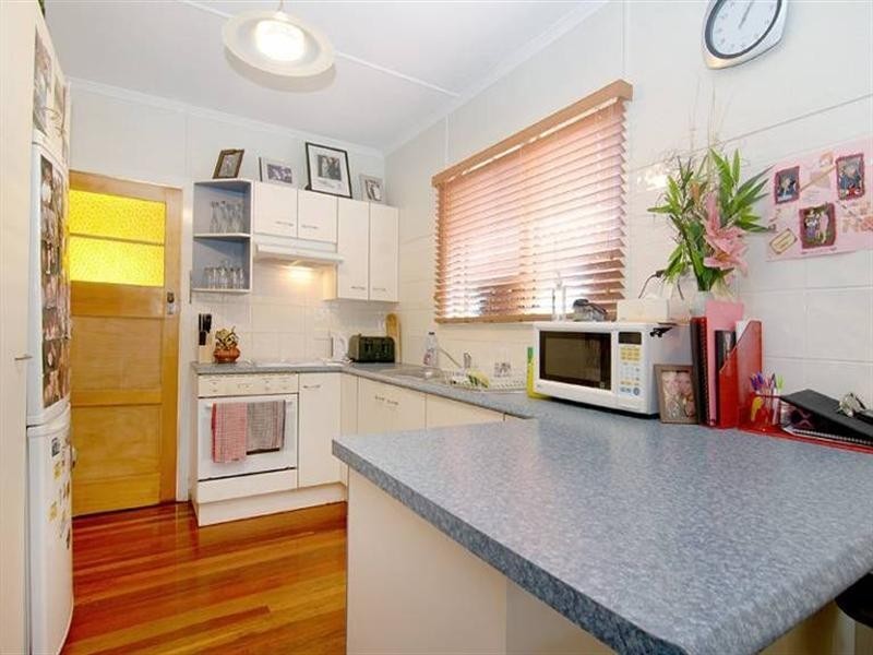 12 Allan Street, Kedron QLD 4031