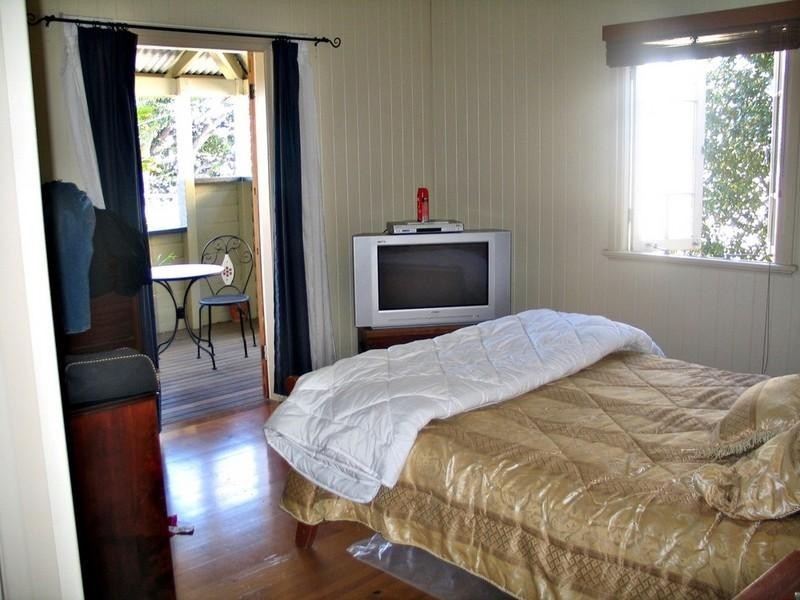 36 Cameron Street, Windsor QLD 4030