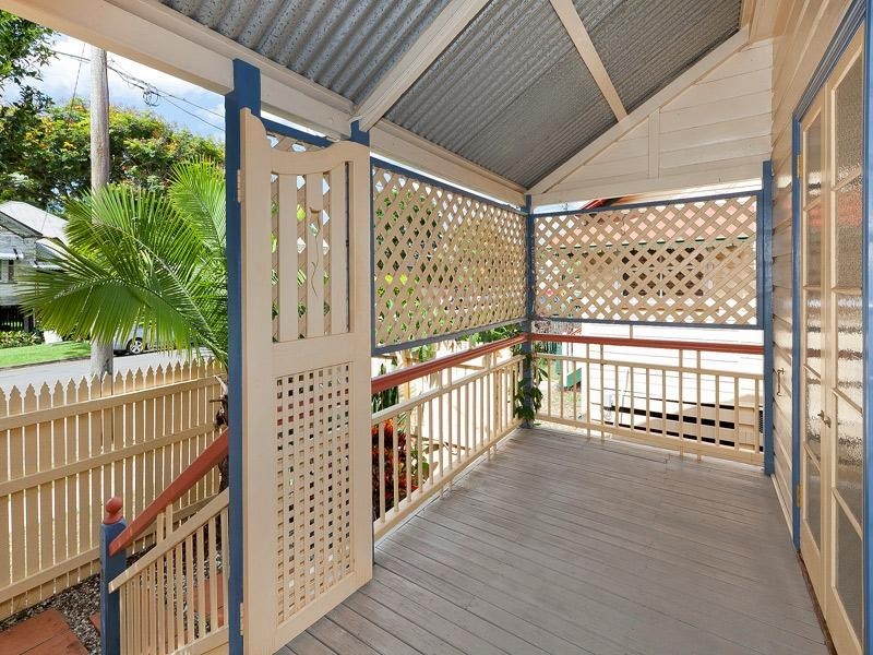 52 Grove Street, Albion QLD 4010