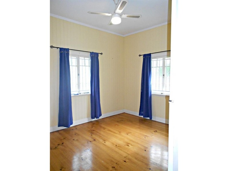 36 Cameron Street, Windsor QLD 4030