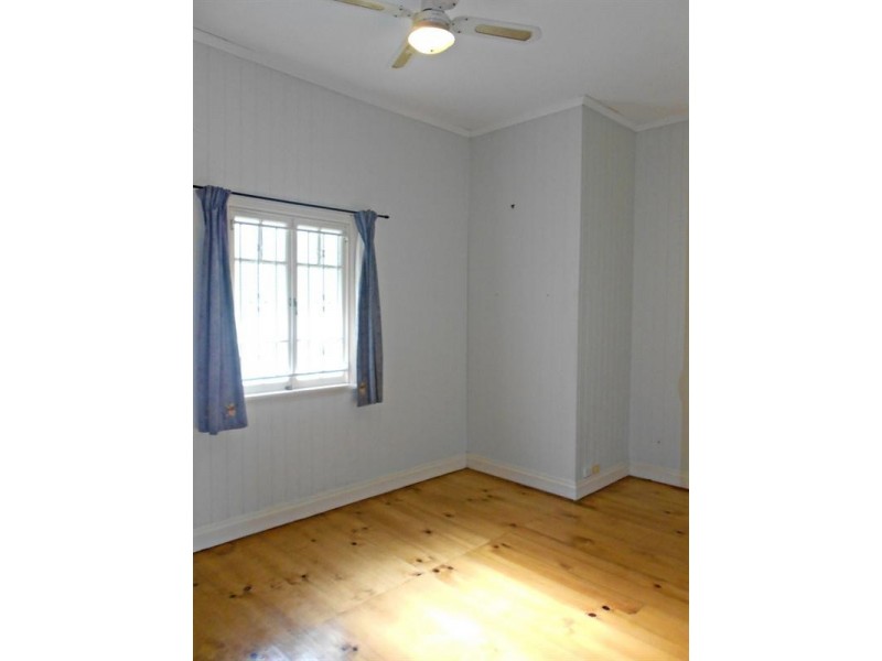 36 Cameron Street, Windsor QLD 4030