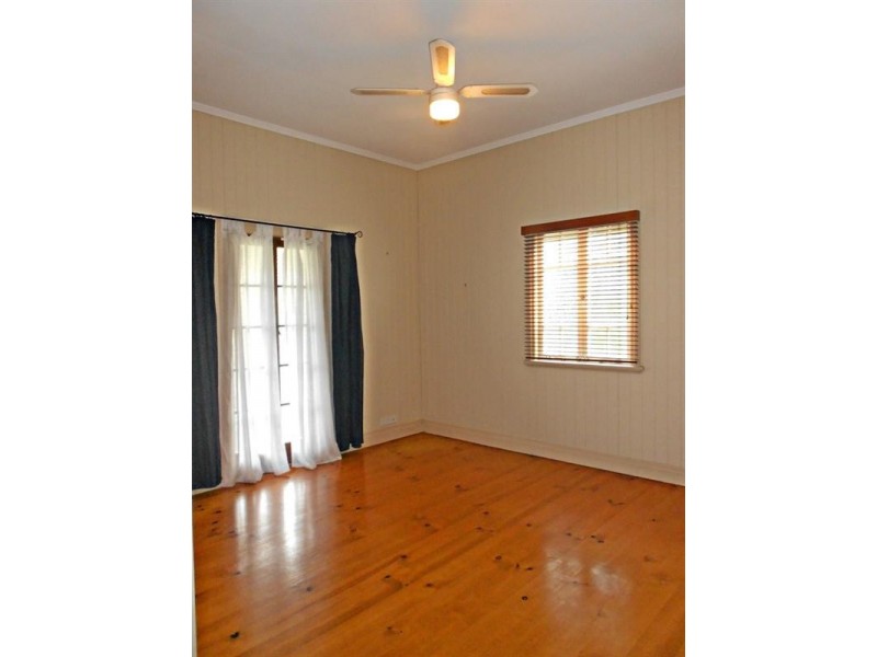 36 Cameron Street, Windsor QLD 4030