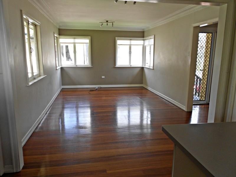 75 Eleventh Avenue, Kedron QLD 4031