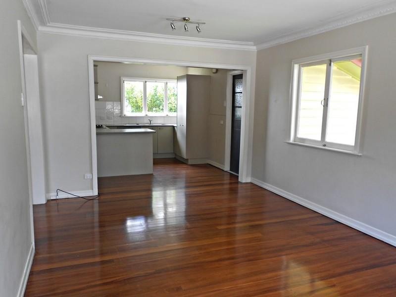 75 Eleventh Avenue, Kedron QLD 4031