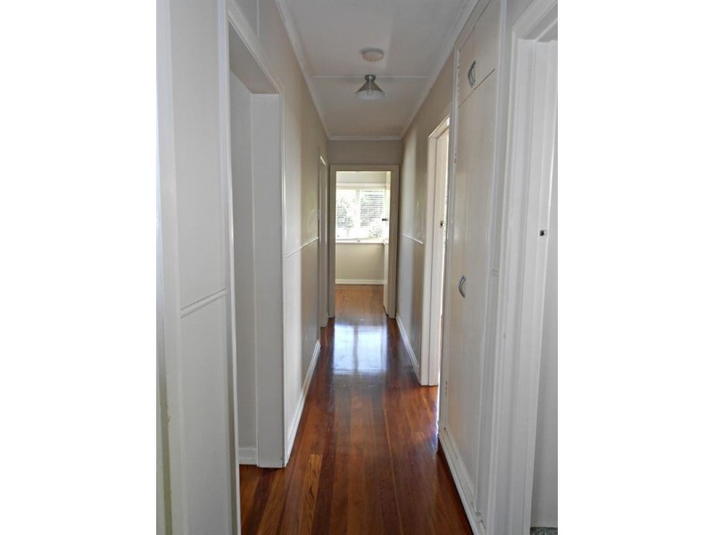 75 Eleventh Avenue, Kedron QLD 4031