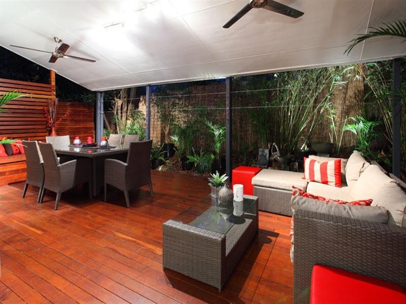 20 Beatrice Street, Bardon QLD 4065