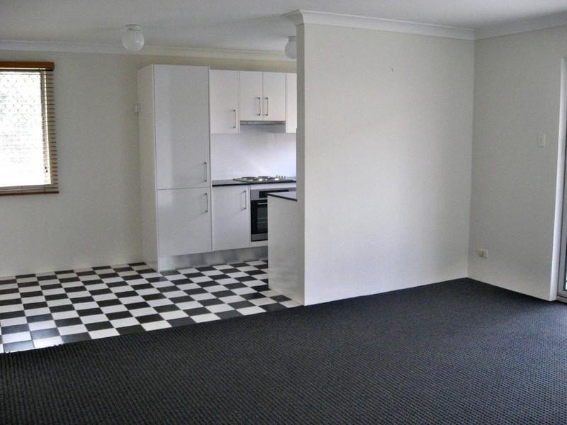 2/11 Salt Street, Windsor QLD 4030