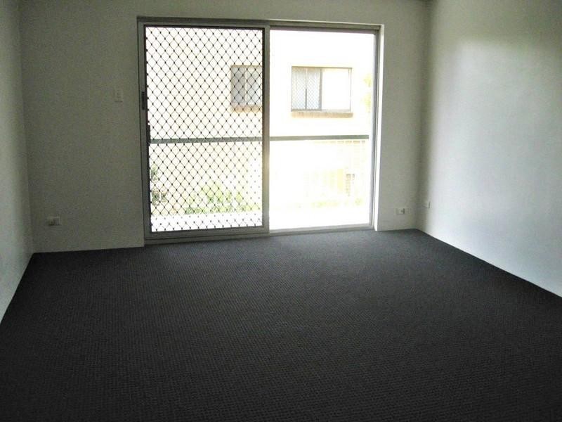 2/11 Salt Street, Windsor QLD 4030