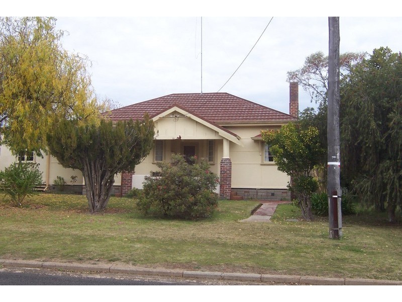 13 Edwards Street, Manjimup WA 6258