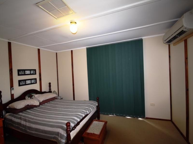 29 Eagle Street, Longreach QLD 4730