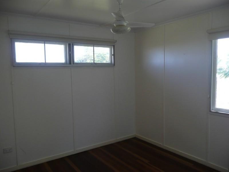 13 Wellshot Street, Longreach QLD 4730