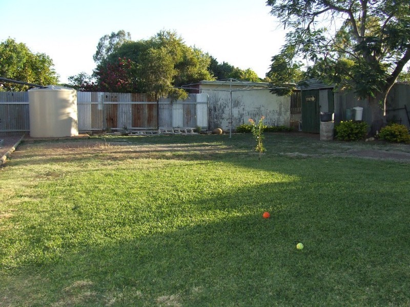 9 Pelican Street, Longreach QLD 4730