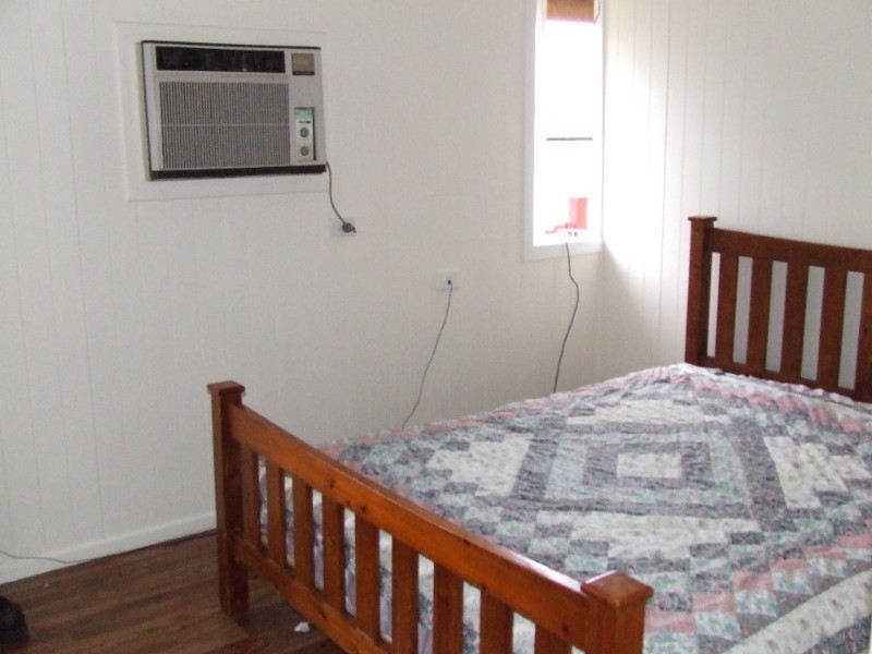 123 Cassowary Street, Longreach QLD 4730