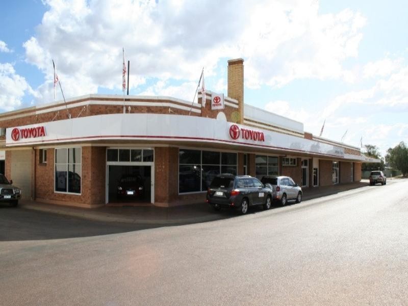 17 Swan Street, Longreach QLD 4730