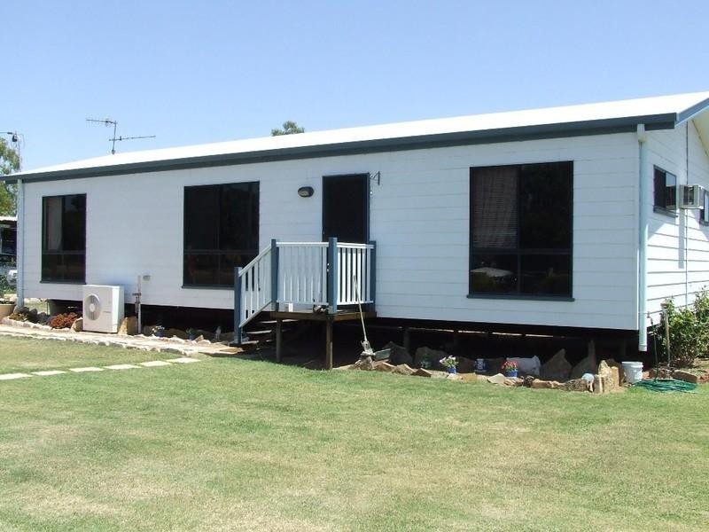 11 Chestnut Street, Barcaldine QLD 4725