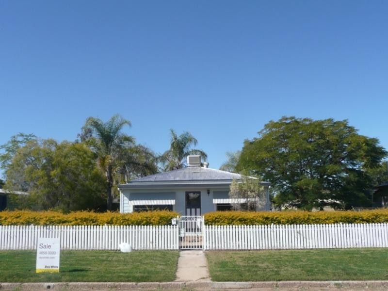 170 Galah Street, Longreach QLD 4730