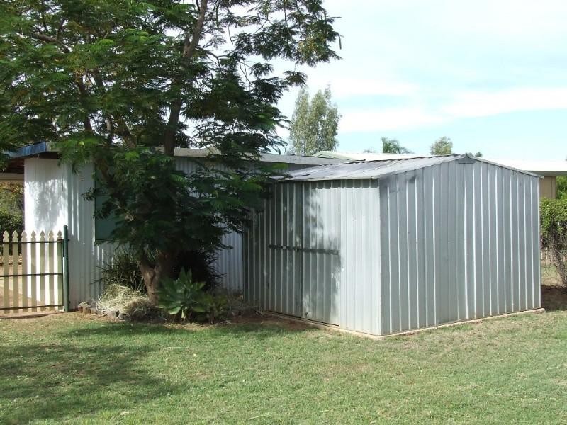 170 Galah Street, Longreach QLD 4730