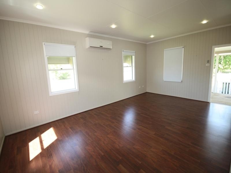 80 Cassowary Street, Longreach QLD 4730