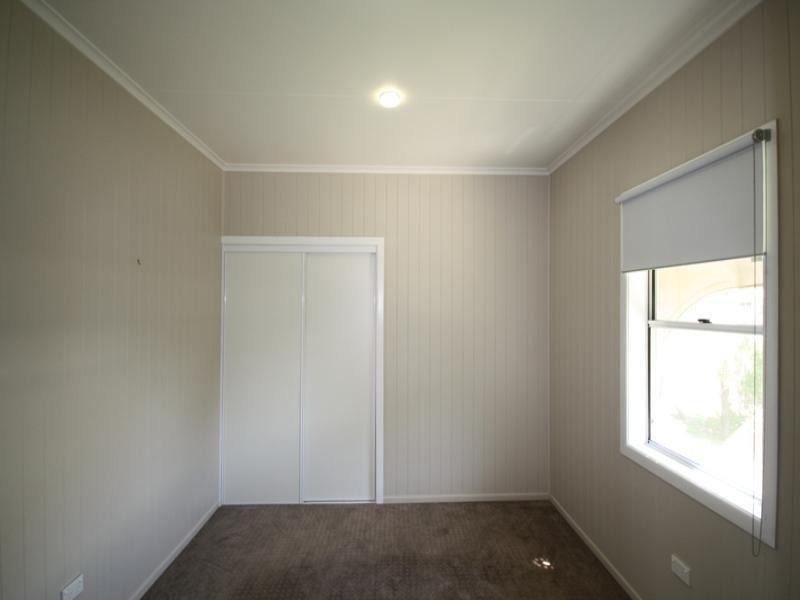 80 Cassowary Street, Longreach QLD 4730