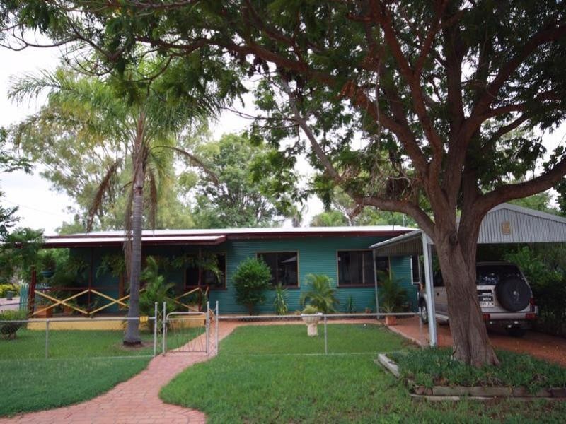 19 Cassowary Street, Longreach QLD 4730