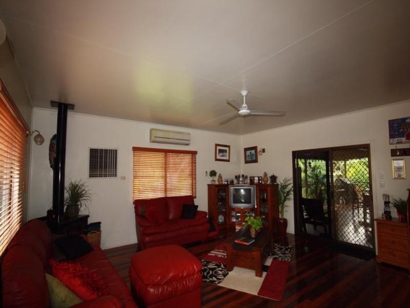 19 Cassowary Street, Longreach QLD 4730