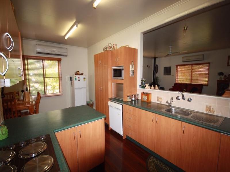 19 Cassowary Street, Longreach QLD 4730