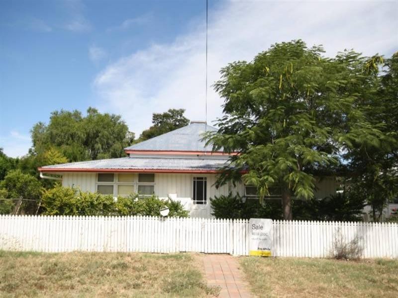 138 Emu Street, Longreach QLD 4730