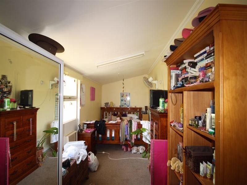 138 Emu Street, Longreach QLD 4730