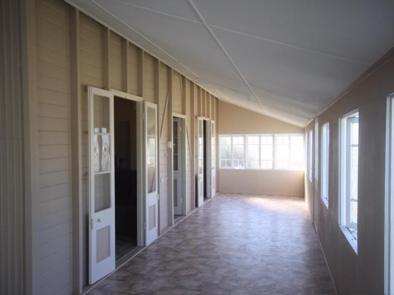 68 Fir Street, Barcaldine QLD 4725