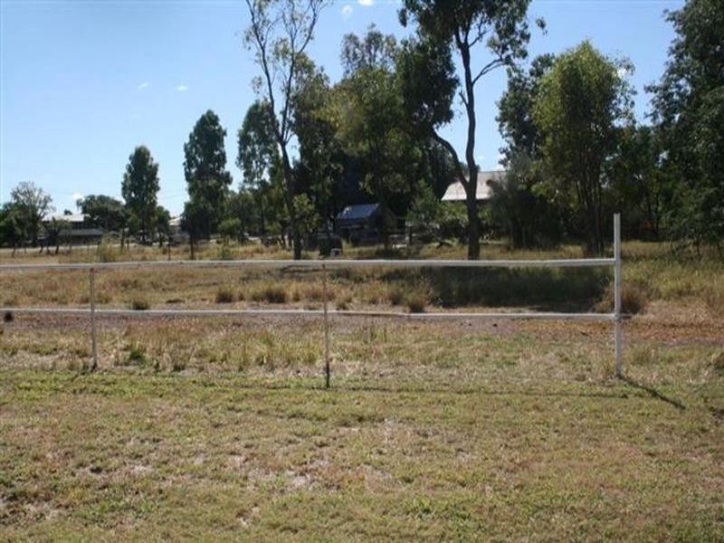 12 Davy Street, Jericho QLD 4728