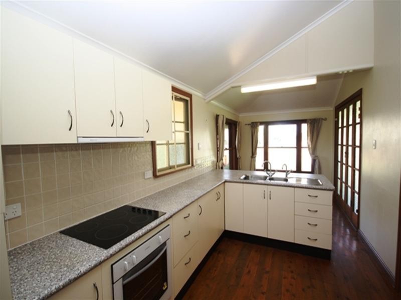 15 Lark Street, Longreach QLD 4730