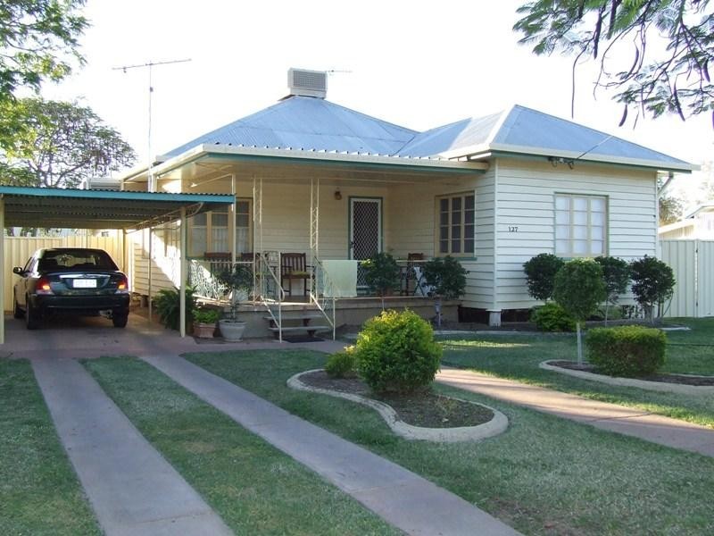 127 Cassowary Street, Longreach QLD 4730